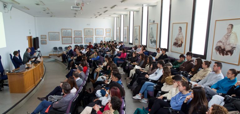 El absentismo laboral en la Comunidad Valenciana se sitúa en el 5,8%, ligeramente inferior a la media nacional